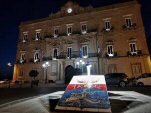 Taranto, Palazzo di Citt&agrave;, Piazza Castello
