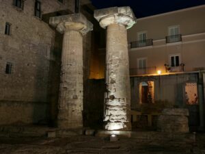 Taranto, Resti del Tempio Dorico, Piazza Castello